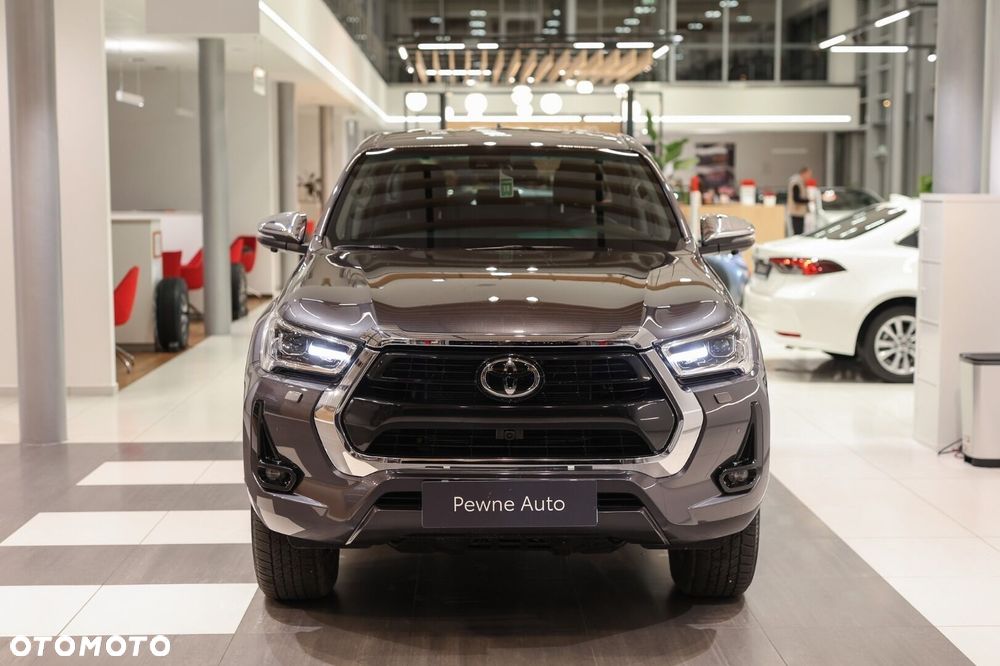 Toyota Hilux - 3
