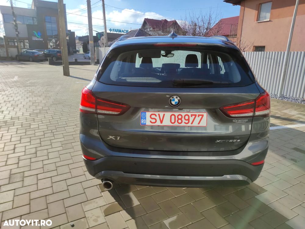BMW X1 xDrive25e Advantage - 6