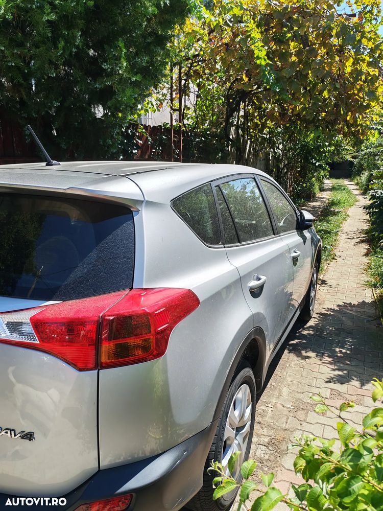 Toyota RAV4 2.0 D-4D 2WD Comfort - 4