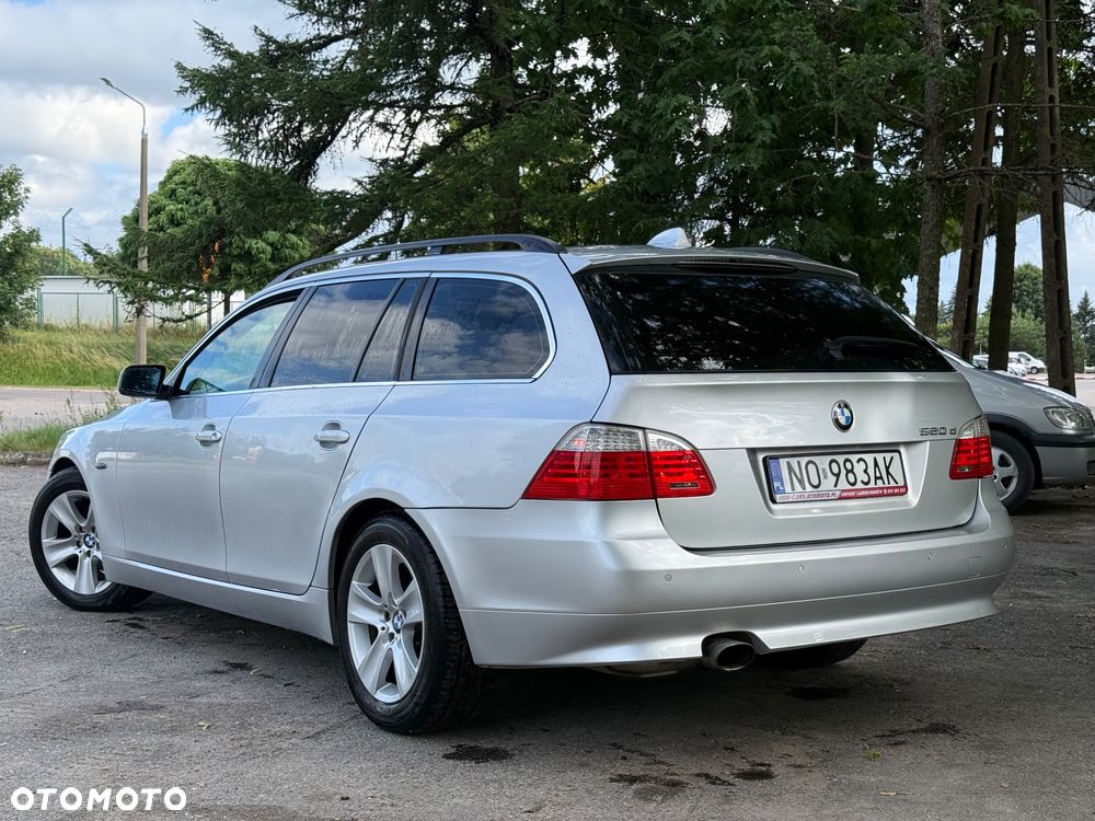 BMW Seria 5 520d Edition Exclusive - 7