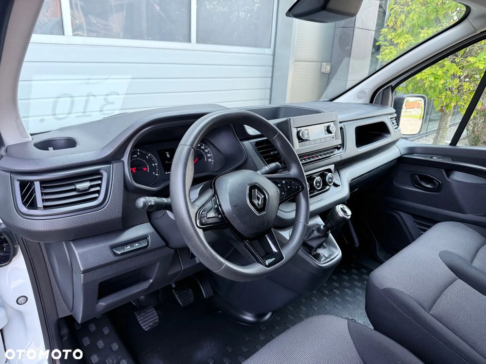 Renault Trafic L1H1 Furgon Blaszak Lift Nowy Model Salon PL - 10