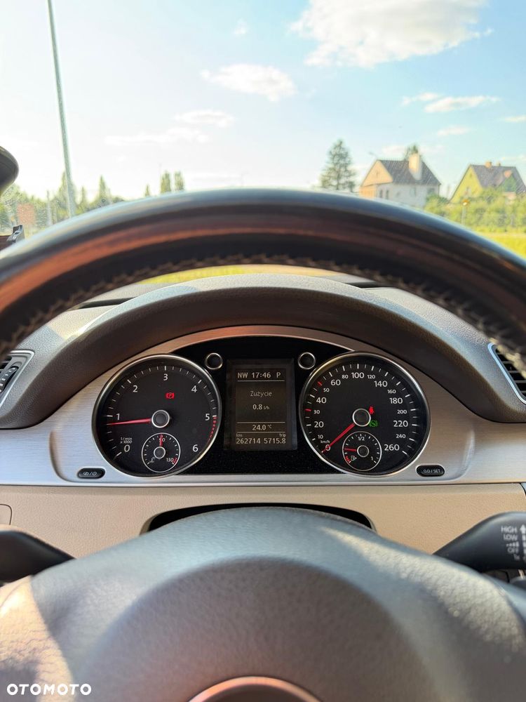 Volkswagen Passat 2.0 TDI Highline DSG - 11