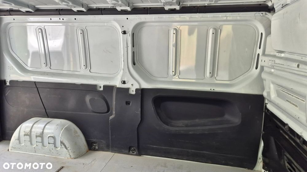 Opel VIVARO TRAFIC - 16