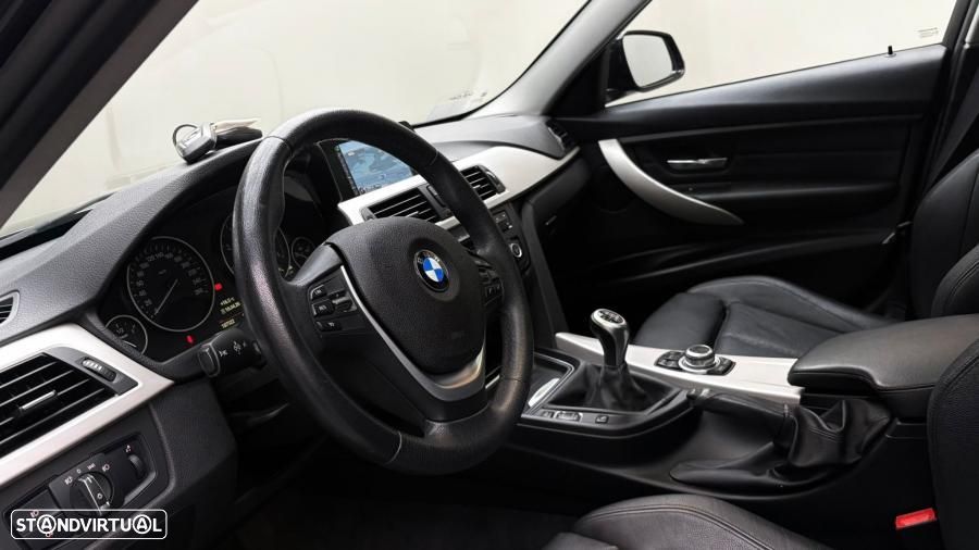 BMW 320 d xDrive Sport Line - 5