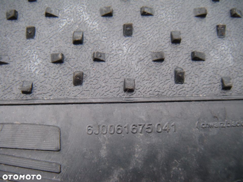seat ibiza 4 6j 08r dywaniki przód welurowe oryginał - 3