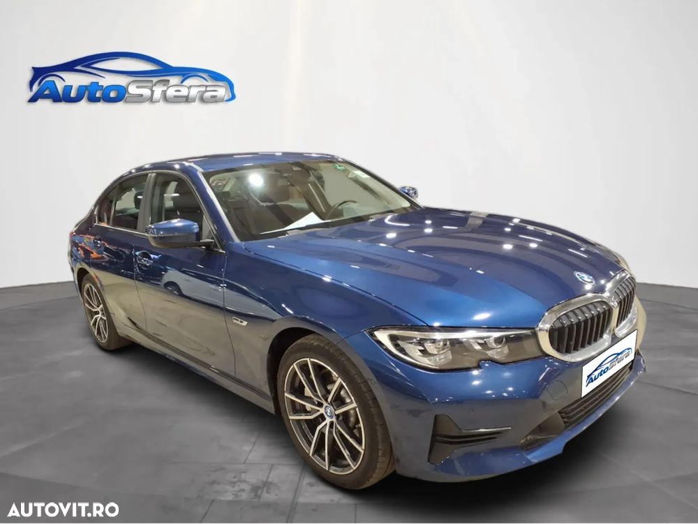 BMW Seria 3 330e Aut. Advantage - 2