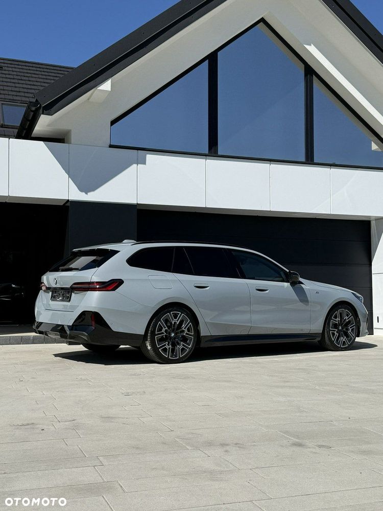 BMW Seria 5 520d xDrive - 10