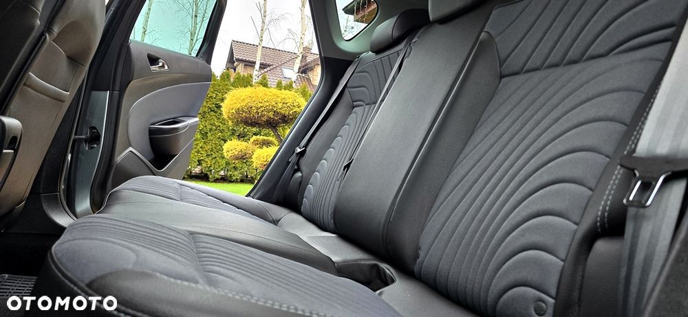 Opel Astra 1.4 T Cosmo - 17