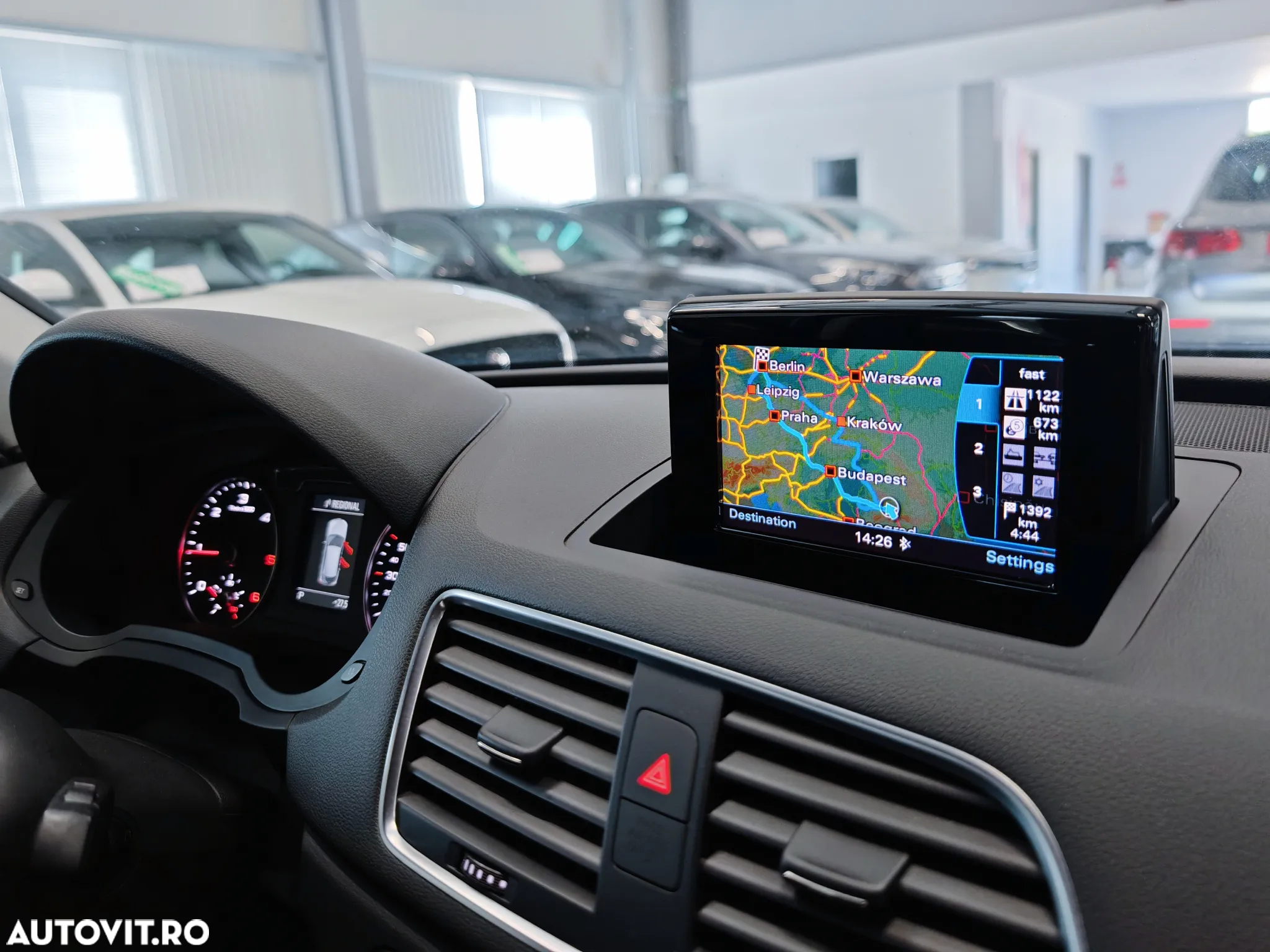 Audi Q3 2.0 35 TDI S tronic - 9
