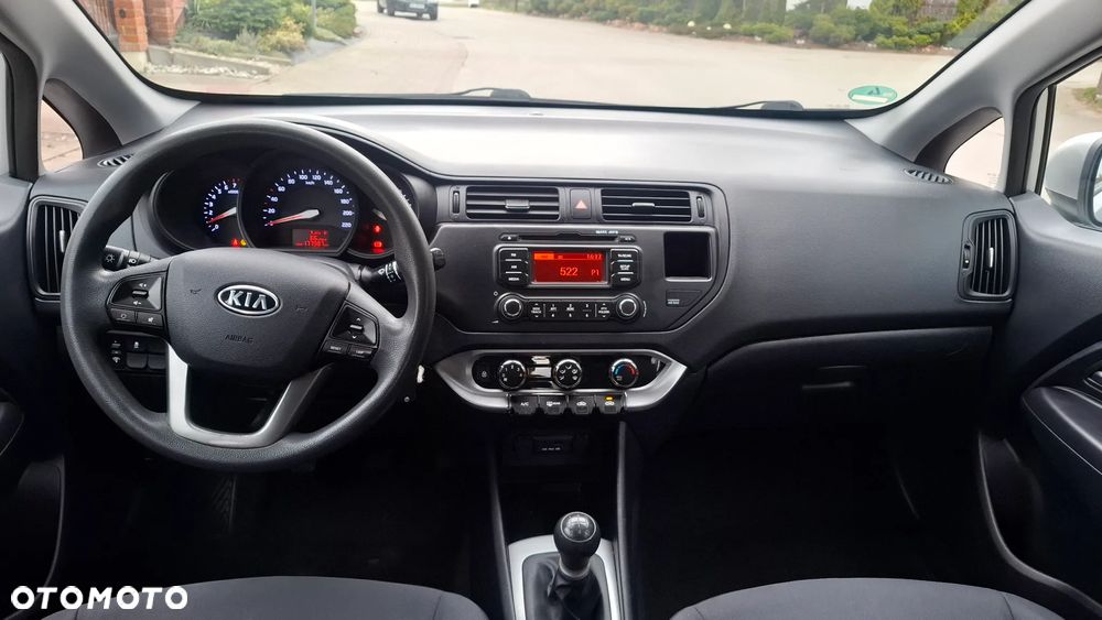 Kia Rio 1.2 Dream Team Edition - 10