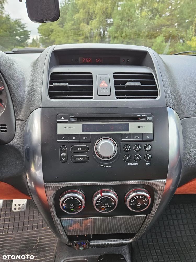 Suzuki SX4 - 14