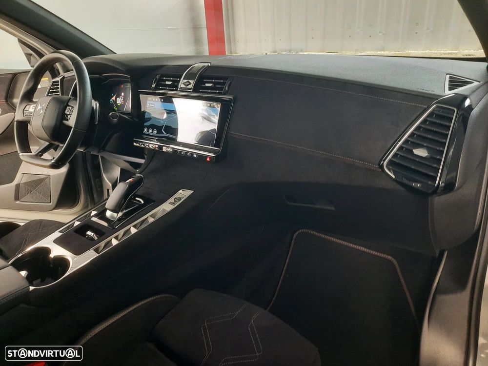 DS DS7 Crossback E-Tense Performance Line+ EAT8 - 31