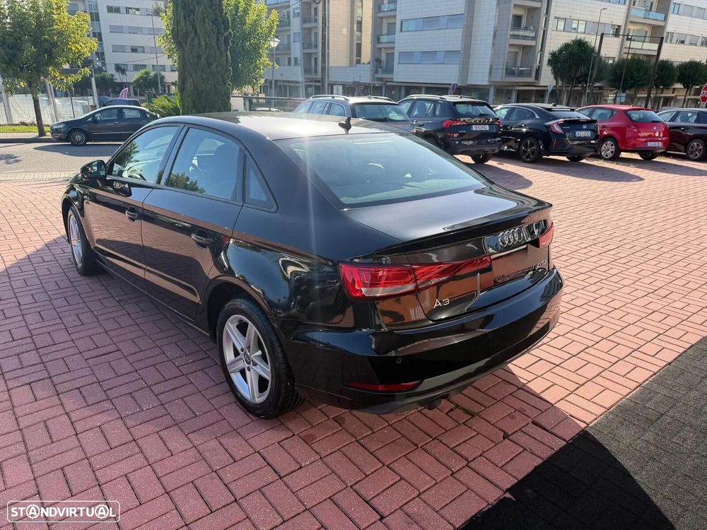 Audi A3 Limousine 30 TDI Design - 8