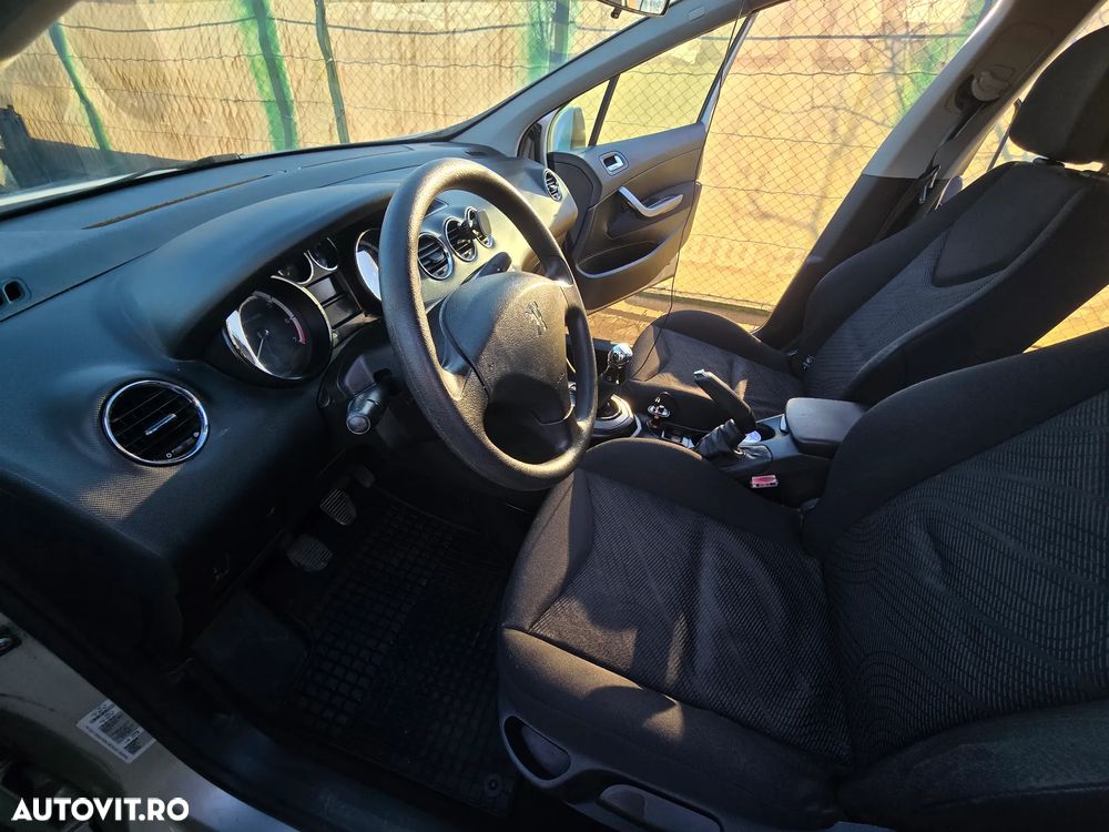 Peugeot 308 1.6E Confort Pack - 8