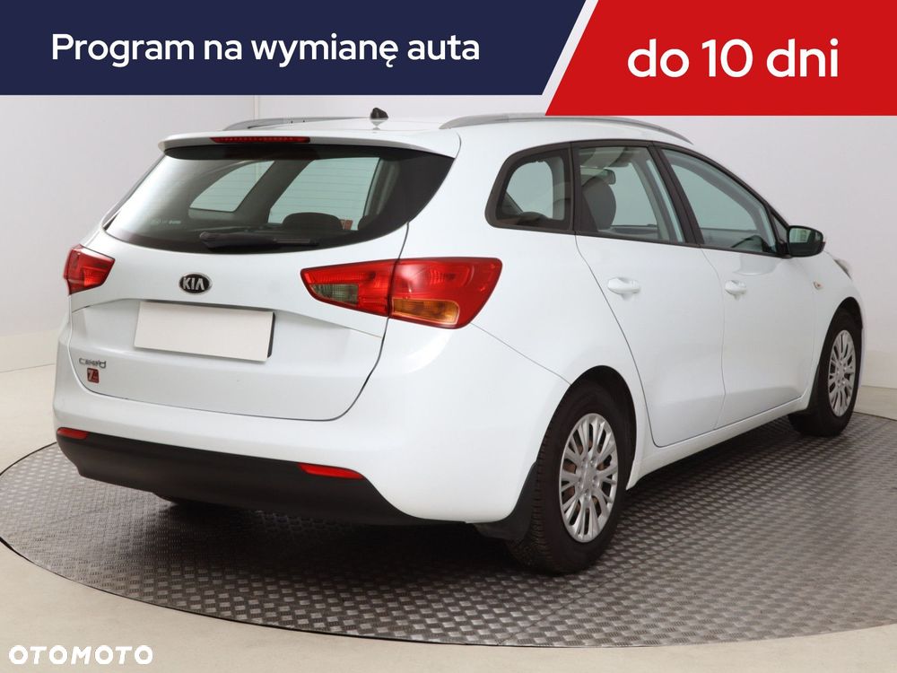 Kia Ceed - 7