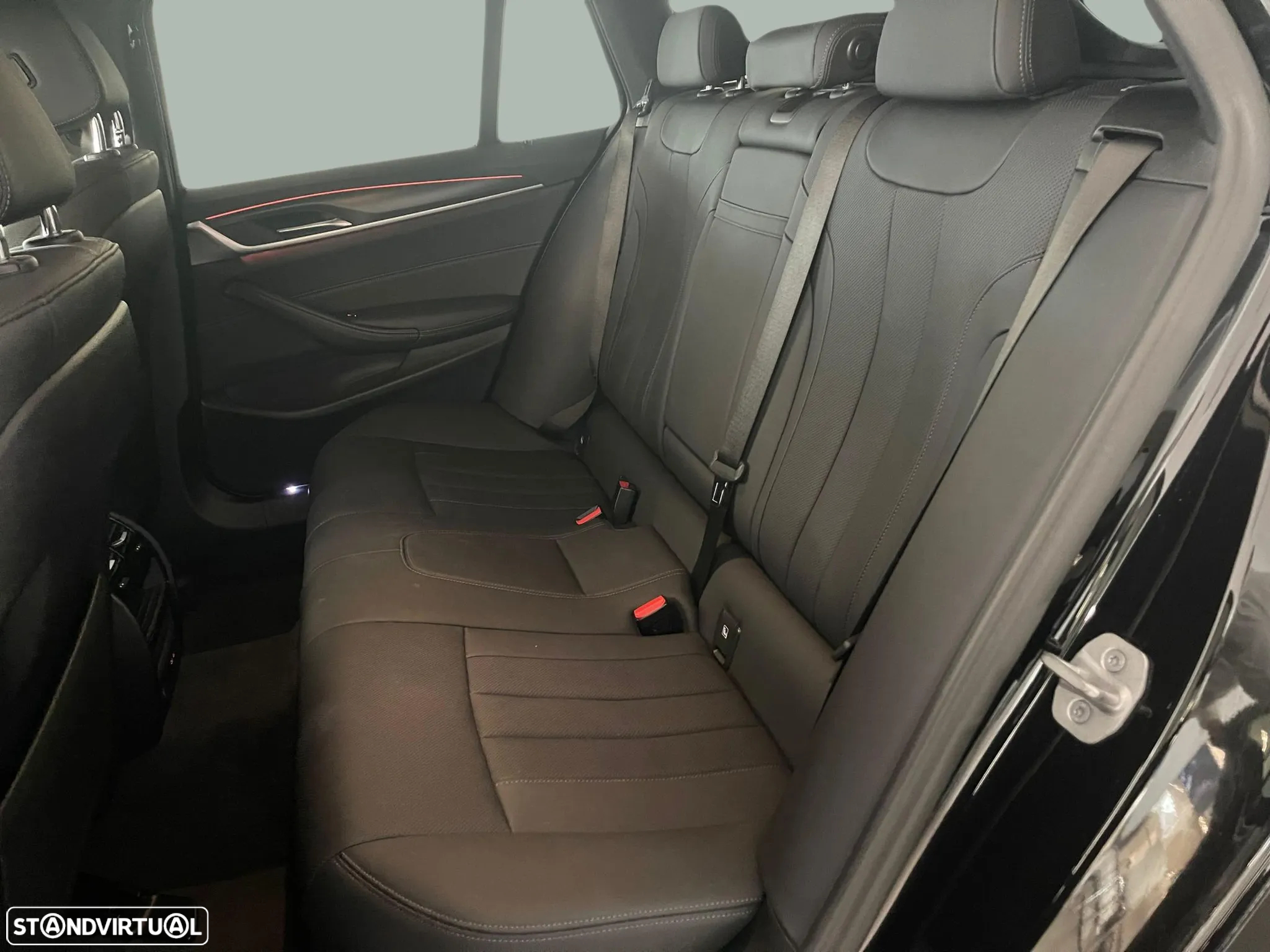 BMW 520 d Pack Desportivo M Auto - 9