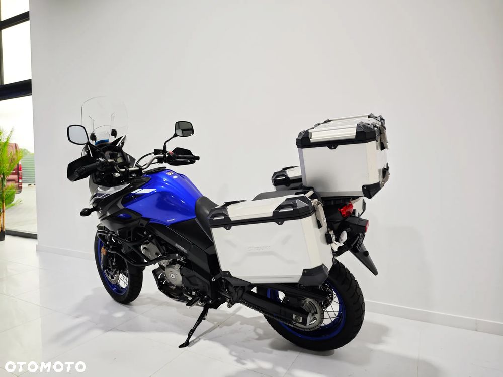 Suzuki V-STROM - 17