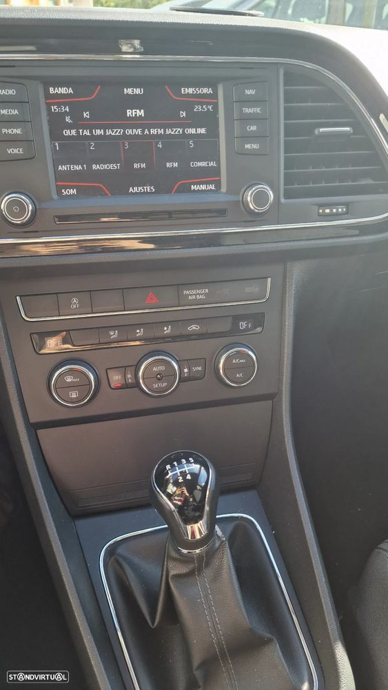 SEAT Leon ST 1.6 TDI S&S Style - 3