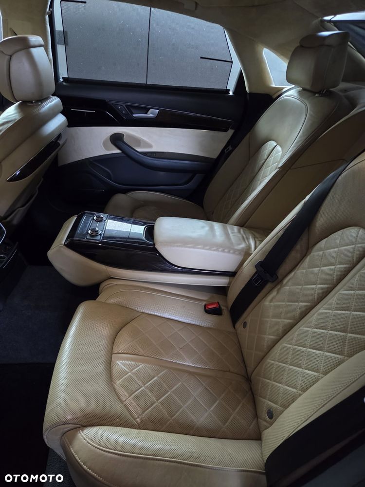 Audi A8 - 5