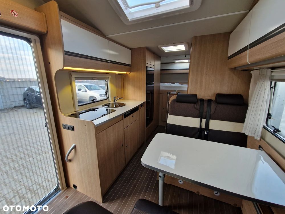 Sunlight A70 Kamper 6 Osób Alkowa Fiat 2.3 JTD Capron A62 Carado A464 - 6