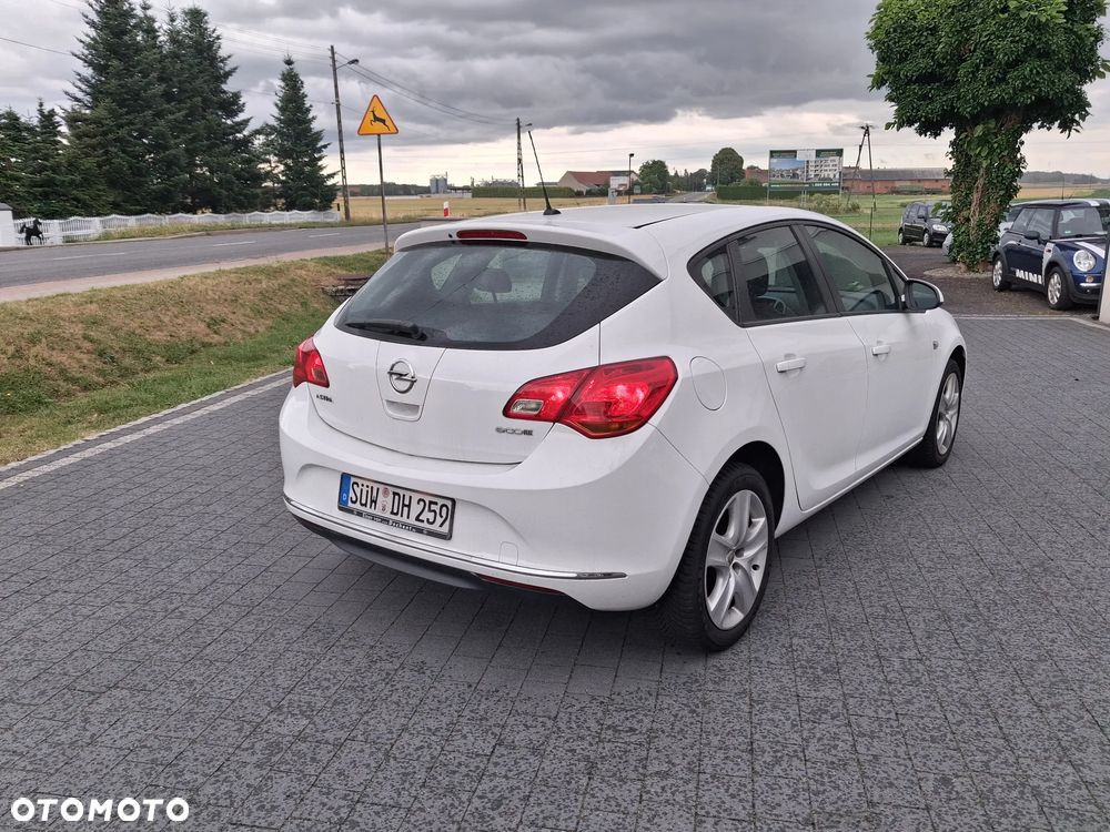 Opel Astra - 4