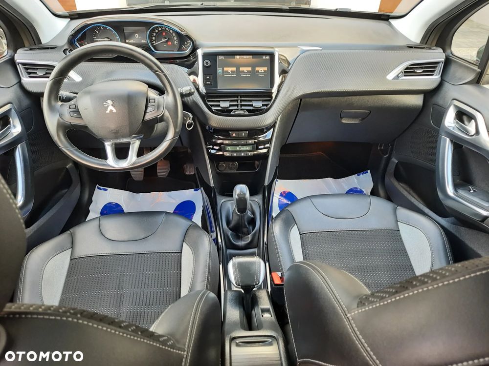 Peugeot 2008 PureTech 110 Style - 15