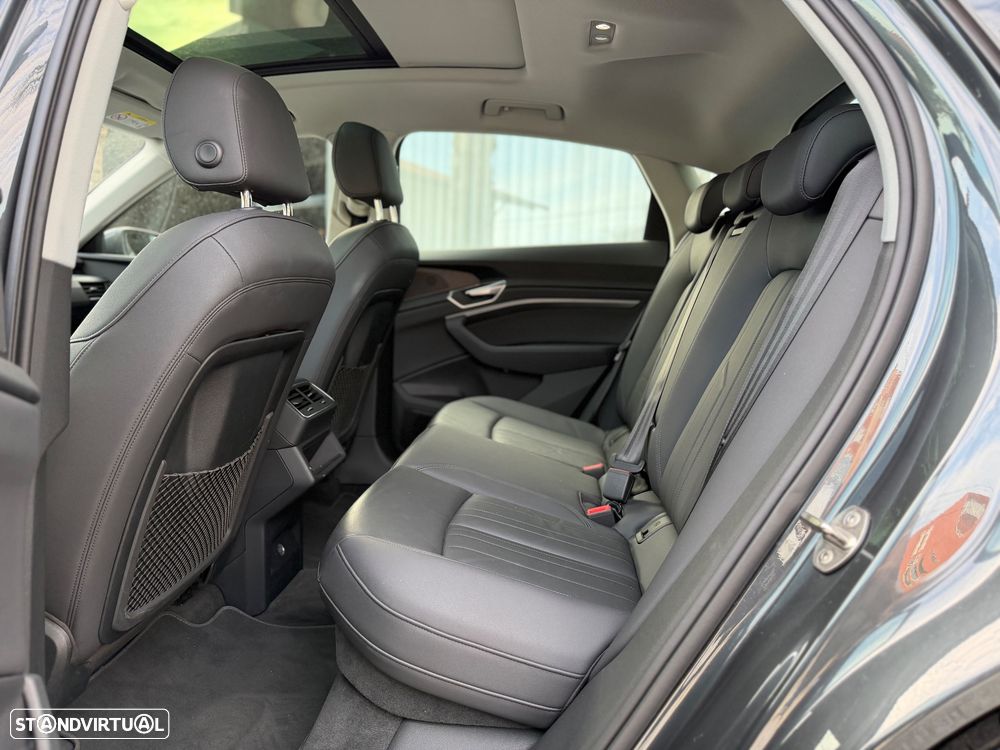 Audi e-tron Sportback 55 quattro S line - 13