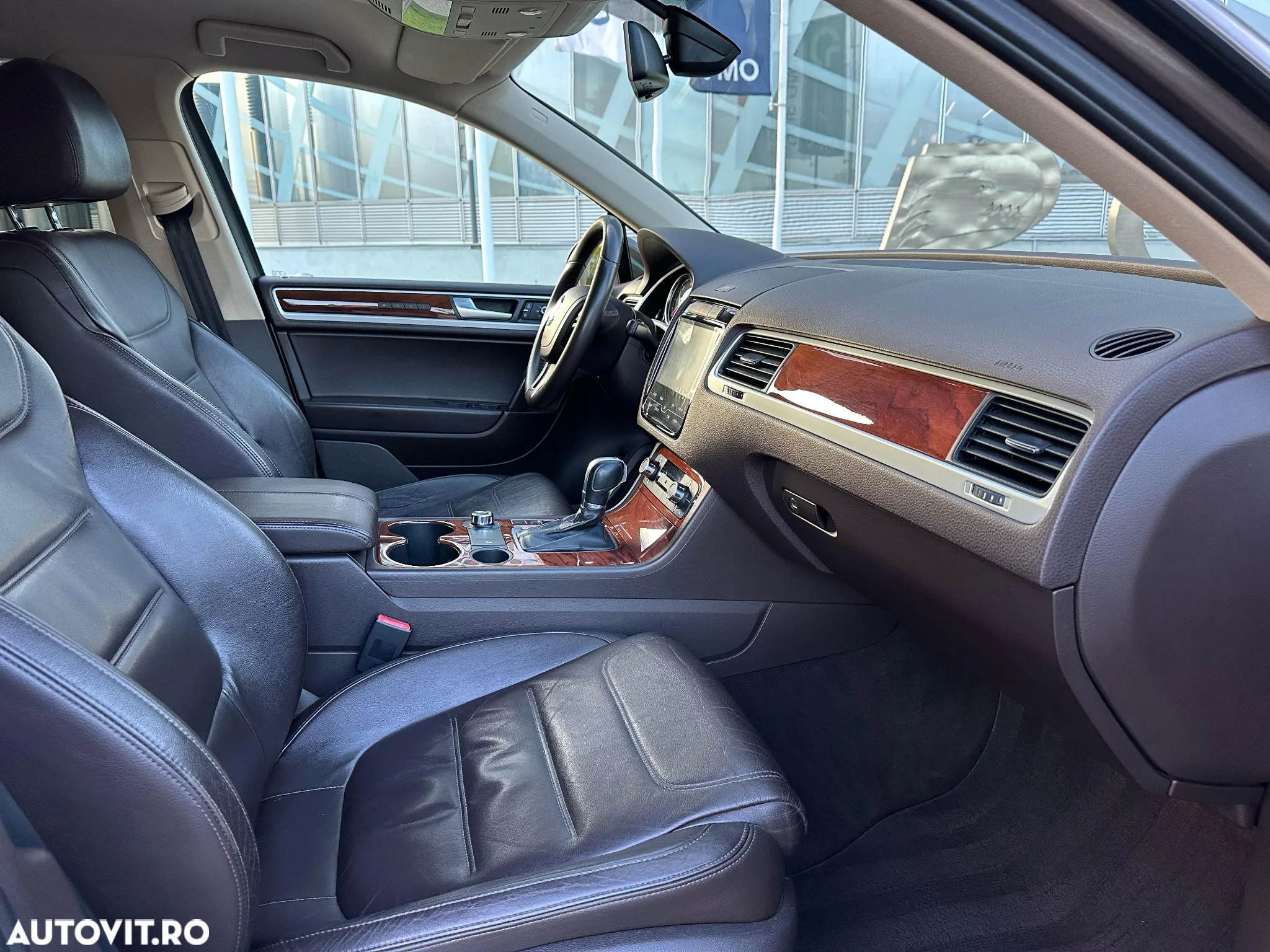 Volkswagen Touareg - 8