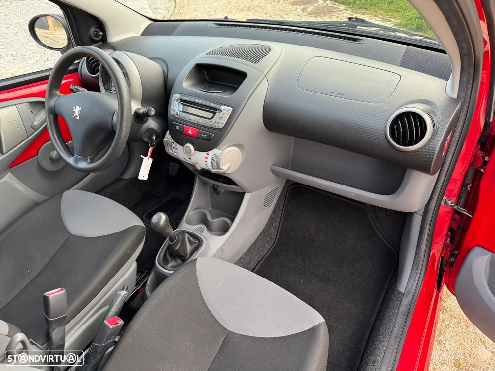 Peugeot 107 1.0 Petit Filou - 2