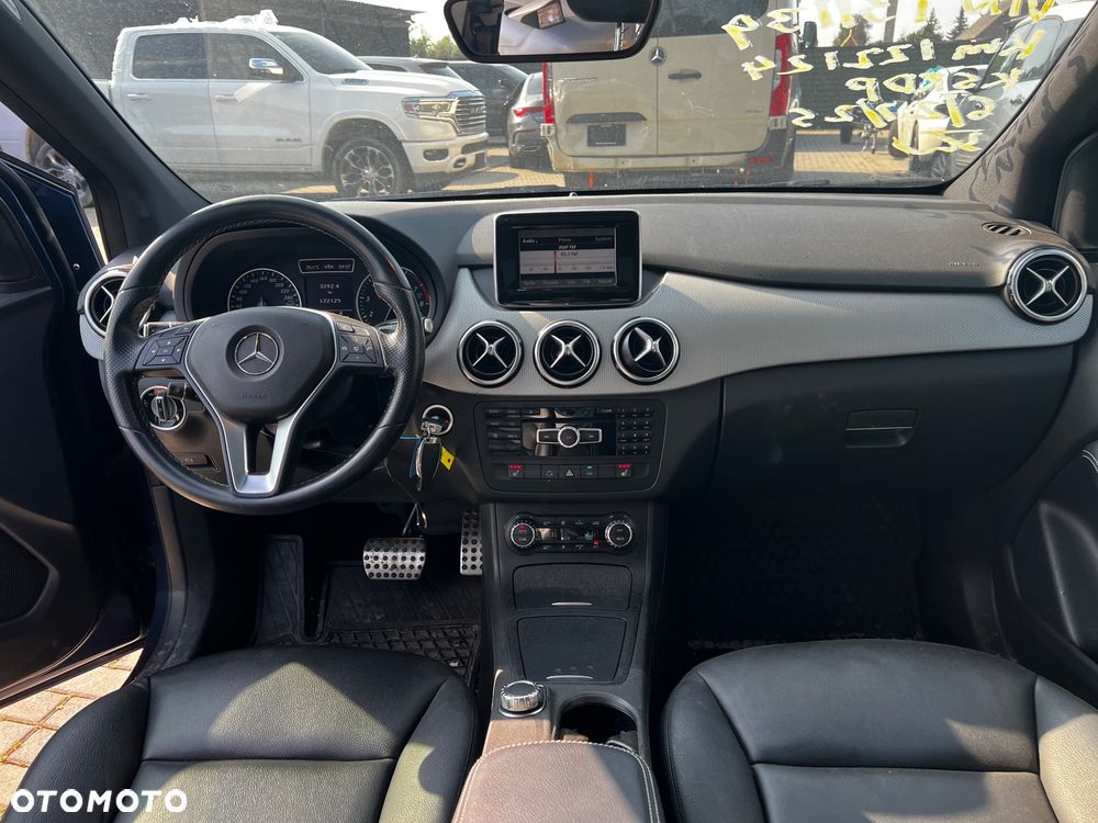 Mercedes-Benz Klasa B 250 (BlueEFFICIENCY) 7G-DCT - 23