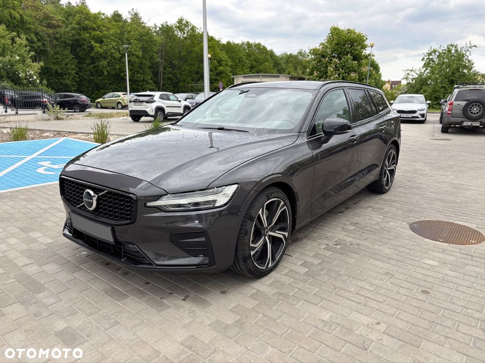 Volvo V60 B4 B DKG Plus Dark - 1