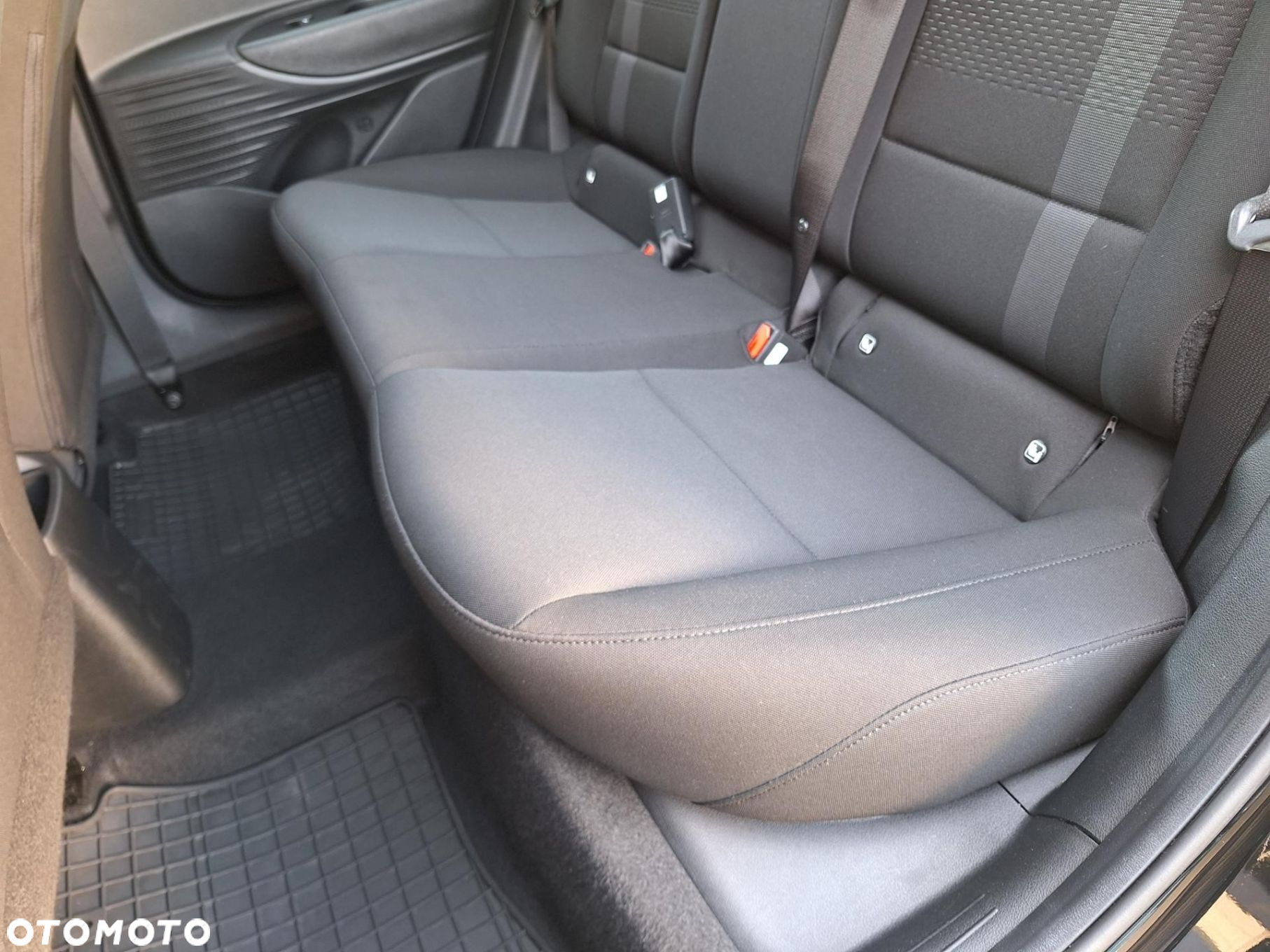 Hyundai i20 1.2 Modern - 26
