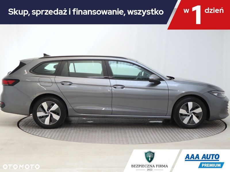 Volkswagen Passat Variant - 8