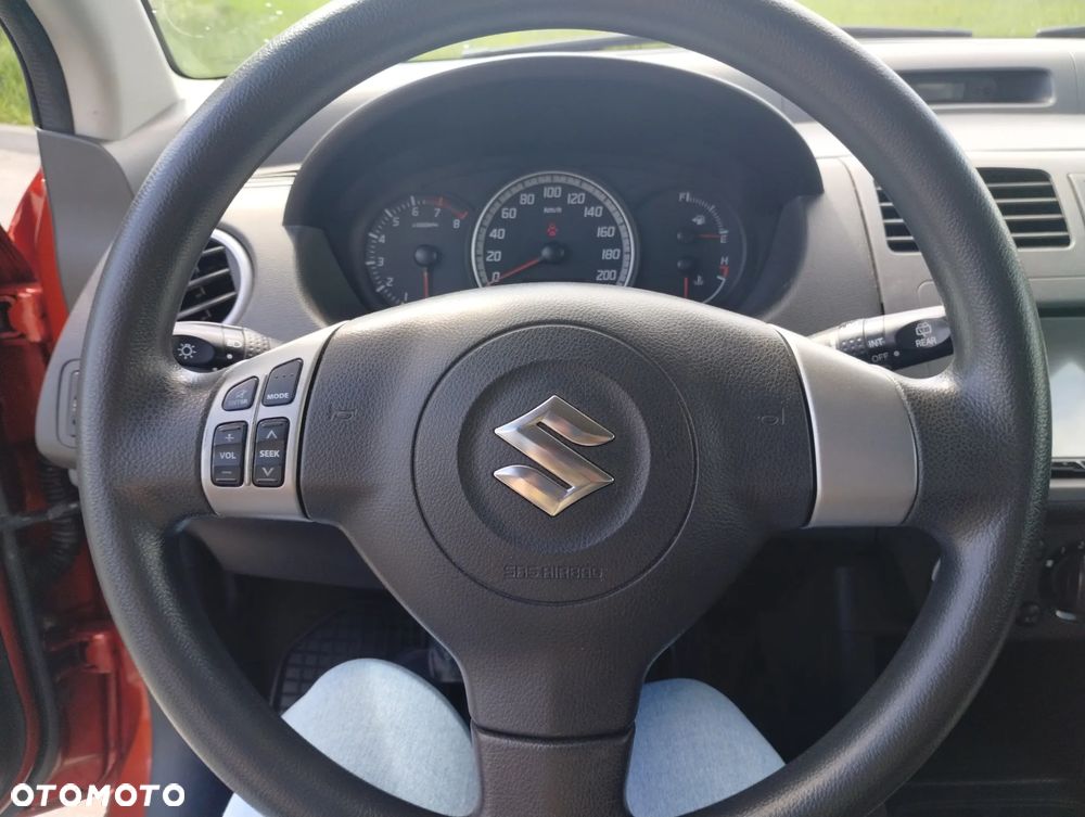 Suzuki Swift - 13