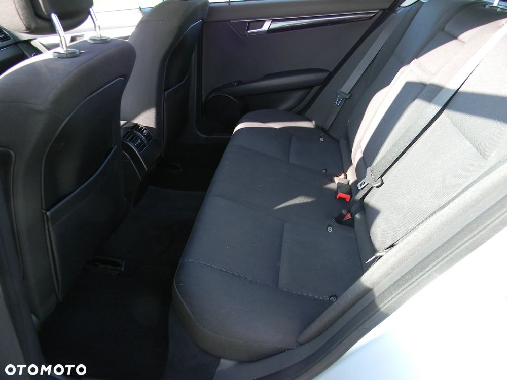 Mercedes-Benz Klasa C 200 CDI Avantgarde - 3