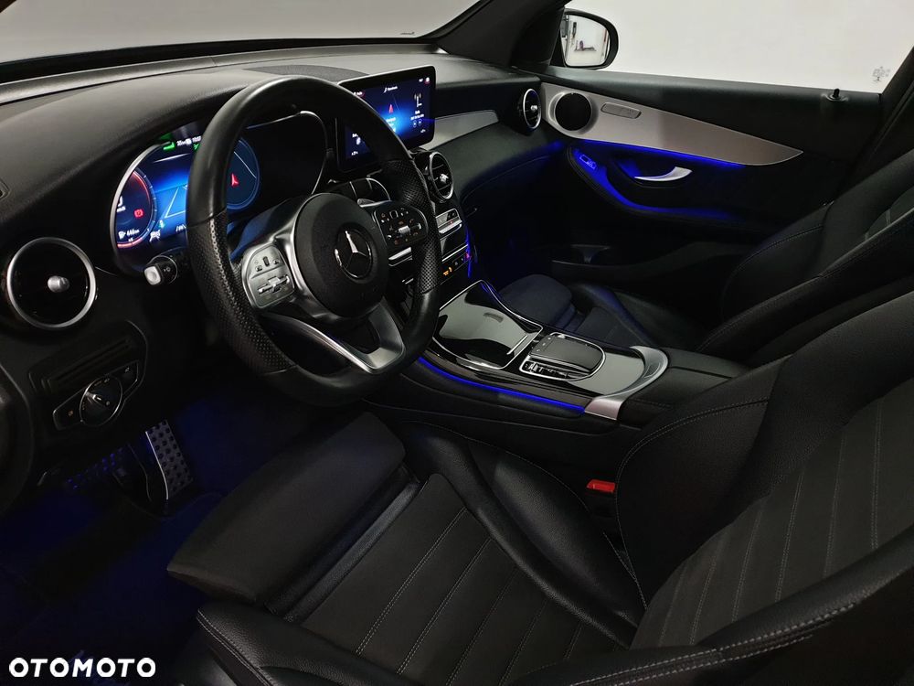 Mercedes-Benz GLC 300 de 4Matic 9G-TRONIC AMG Line Plus - 39