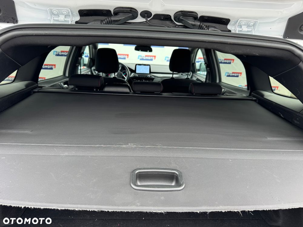 Ford Focus 1.5 EcoBlue Start-Stopp-System ST-LINE DESIGN - 29