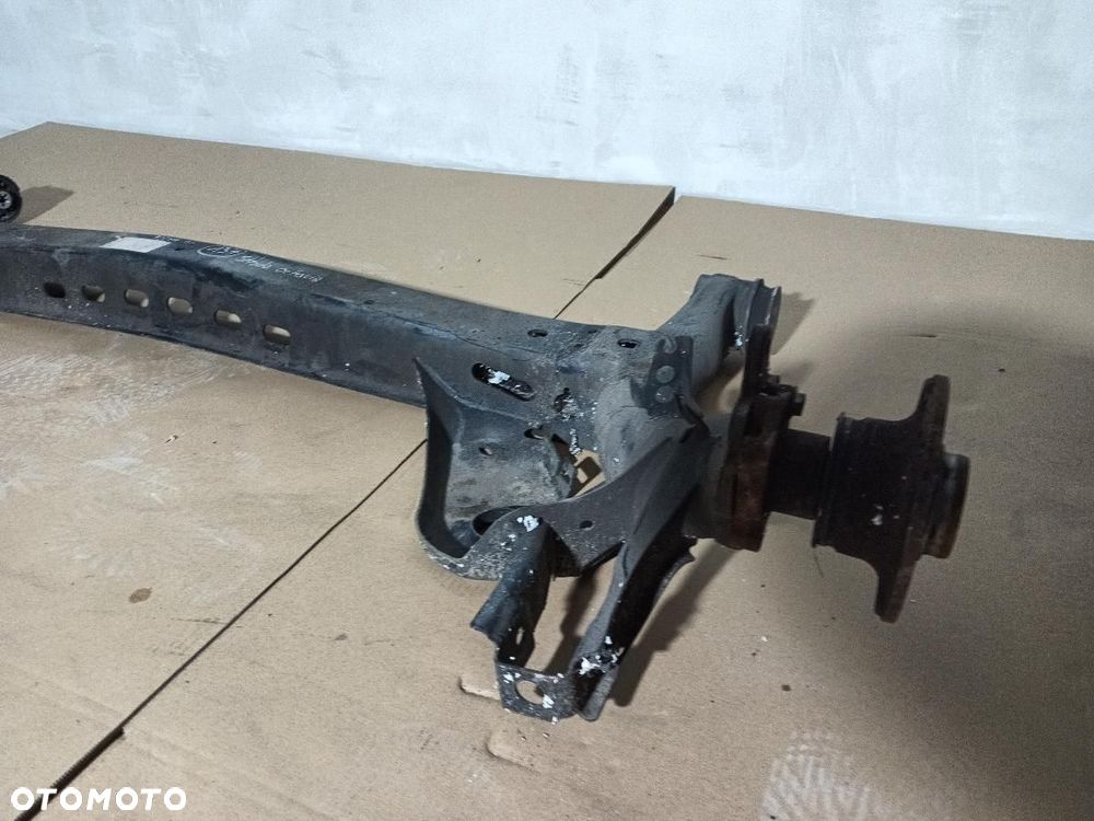 BELKA OŚ TYŁ TYLNA SKODA OCTAVIA III KOMBI 5Q0501115 - 4