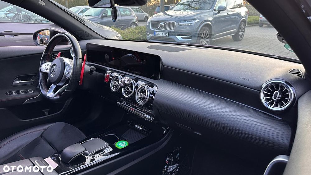 Mercedes-Benz Klasa A 250 7G-DCT AMG Line - 13
