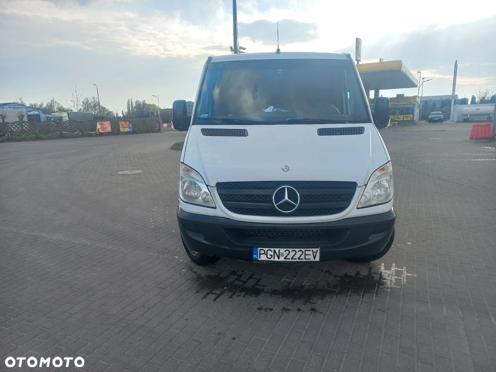 Mercedes-Benz Sprinter - 2