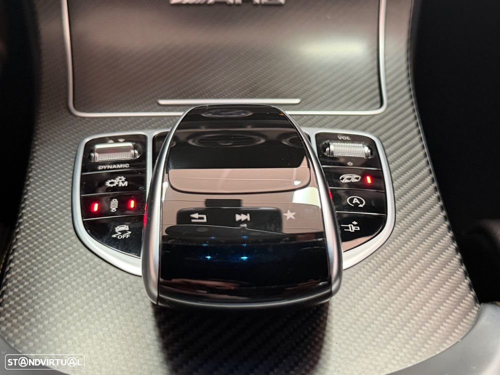 Mercedes-Benz C 63 AMG S - 13