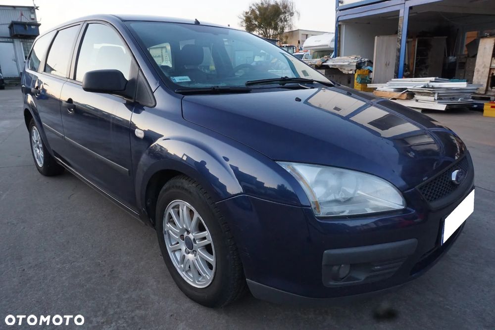 Ford Focus SW 1.6 TDCi DPF Ambiente - 4