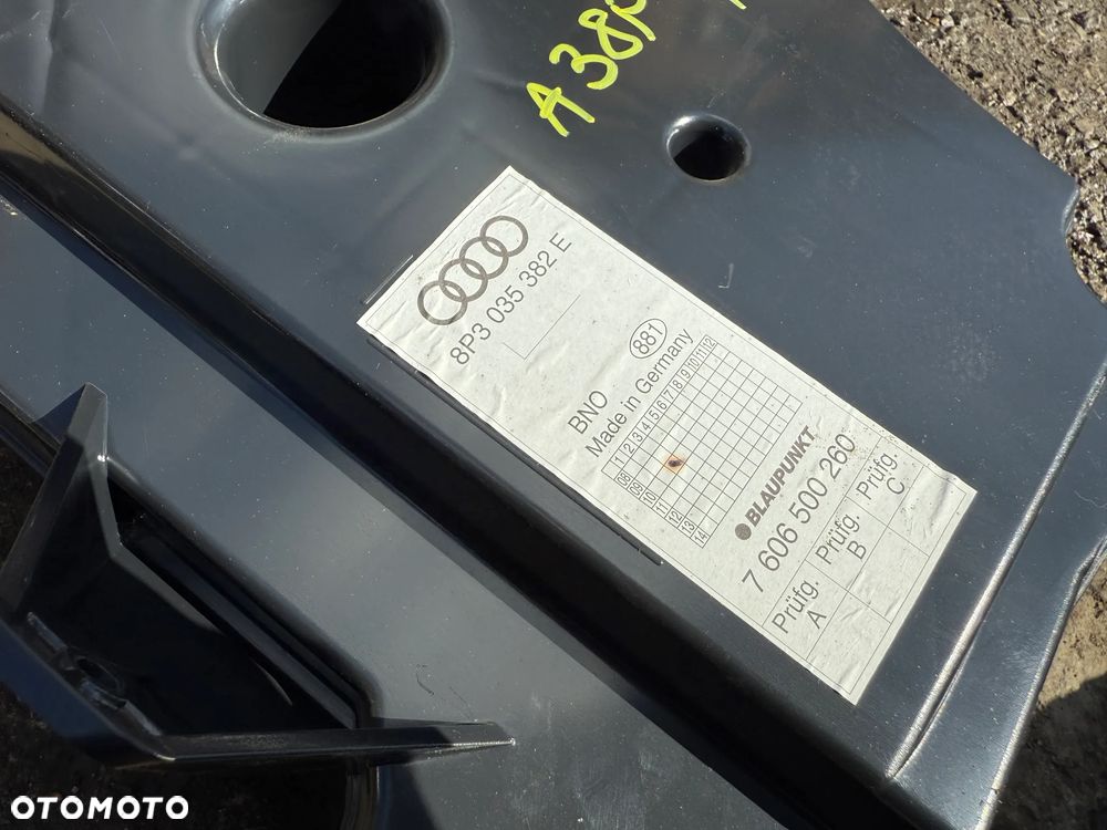 Głośnik subwoofer 8P3035382E Audi A3 8P lift 2010r 3d OE - 2