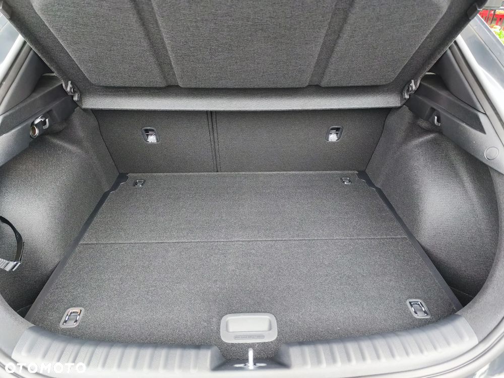 Kia XCeed 1.6 T-GDI M DCT - 9