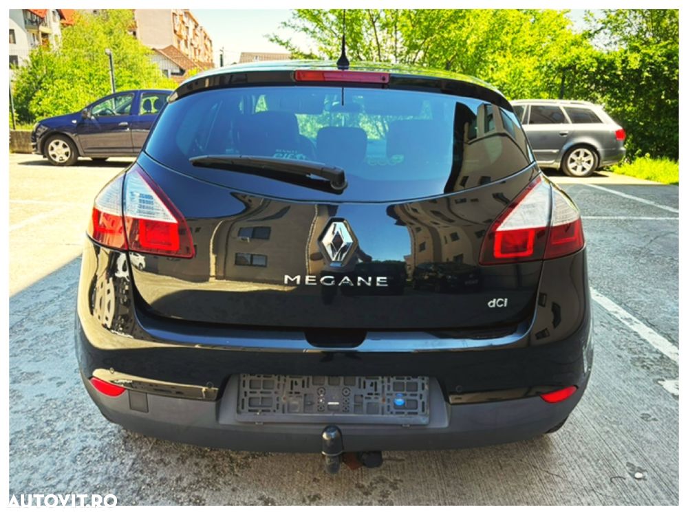 Renault Megane ENERGY dCi 110 Start & Stop Bose Edition - 11
