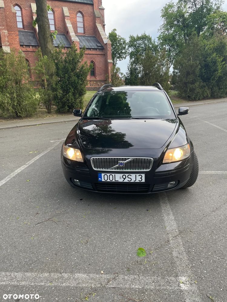 Volvo V50 2.4 Momentum - 1