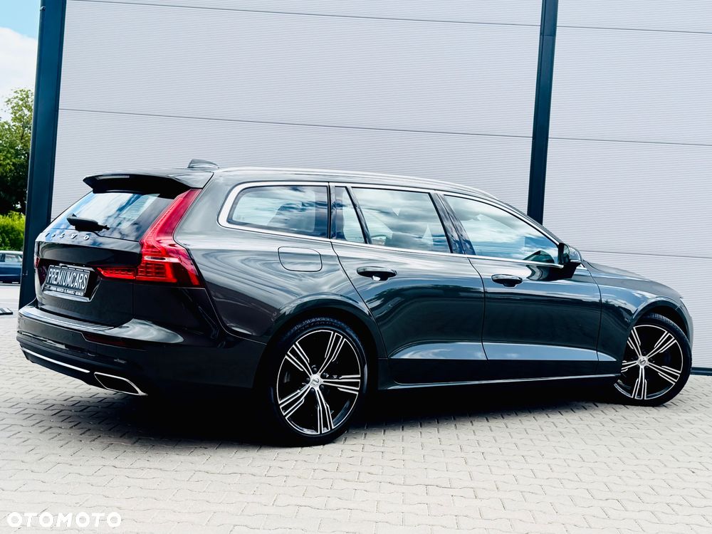 Volvo V60 T6 AWD Recharge Geartronic RDesign - 25