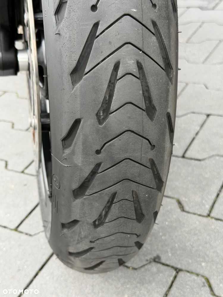 Triumph Trident - 22