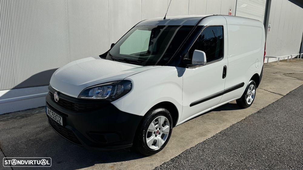 Fiat Doblo 1.3 MJet  3 Lugares A/C - 9