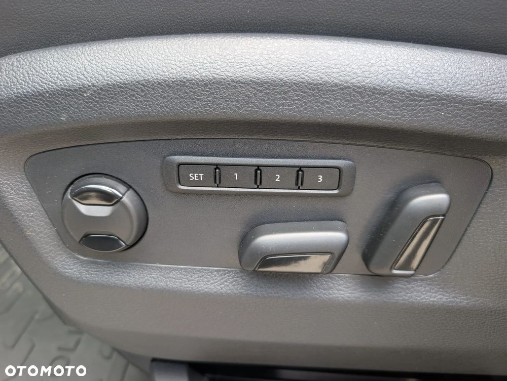 Volkswagen Multivan 2.0 TDI L1 Highline 4Motion DSG - 25